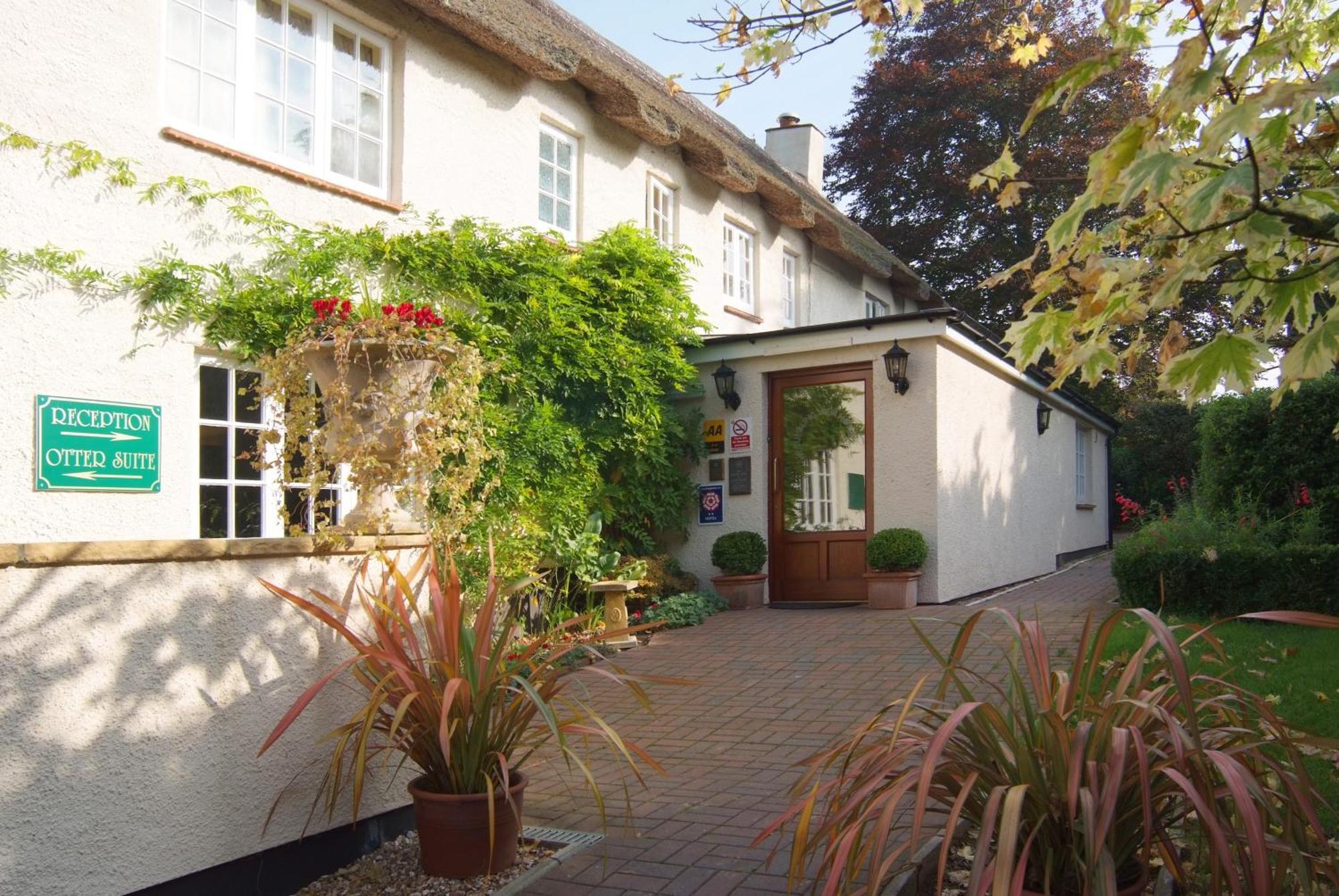 Tumbling Weir Hotel Ottery St Mary Bagian luar foto
