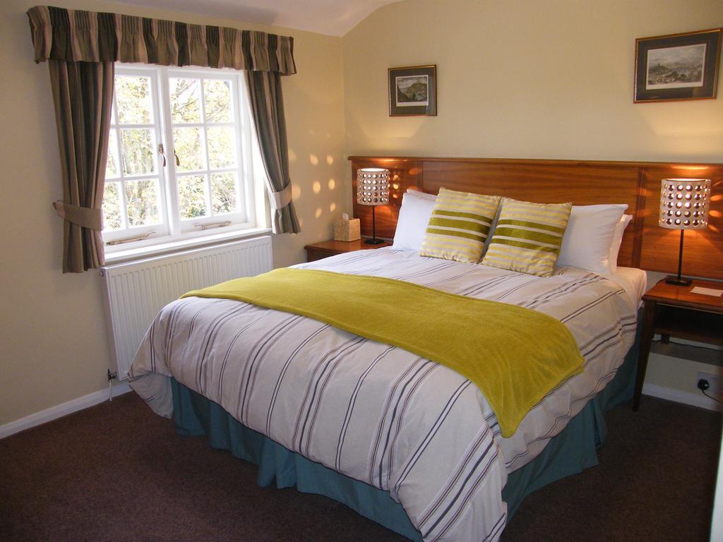Tumbling Weir Hotel Ottery St Mary Ruang foto