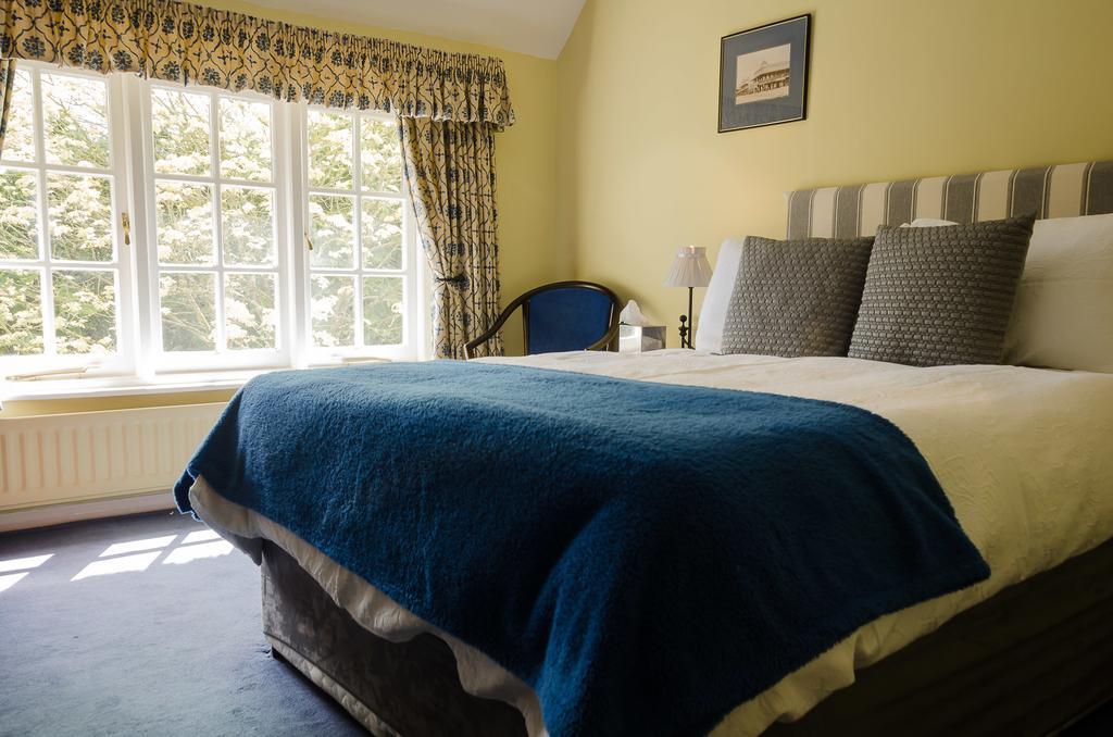 Tumbling Weir Hotel Ottery St Mary Bagian luar foto